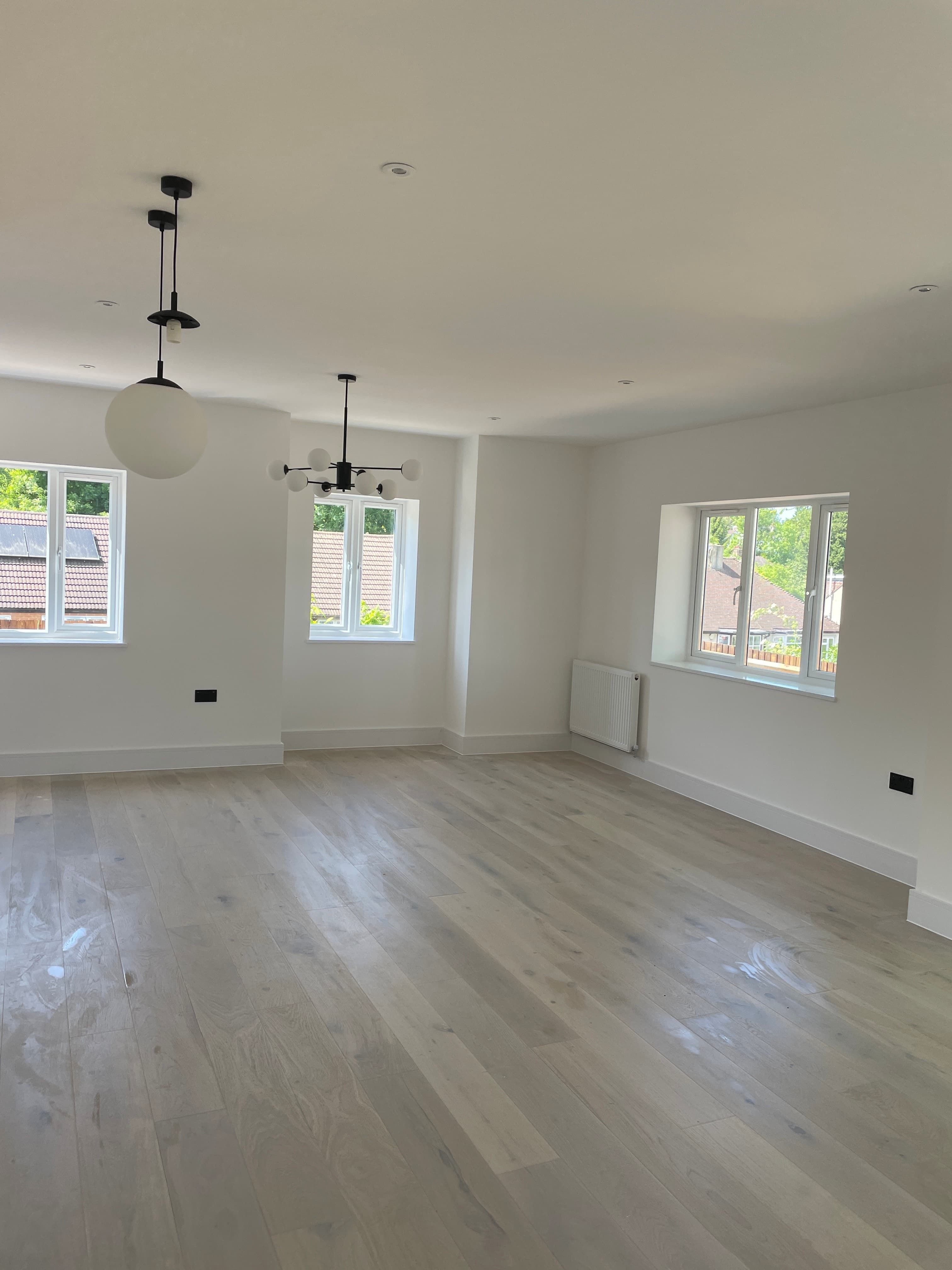 Caterham - 4 Bedroom New Build House gallery image 3